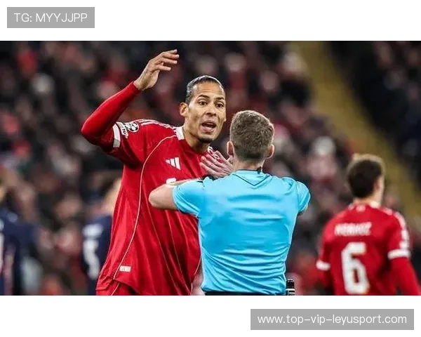 利物浦角球战术极具威胁，范迪克头球顶偏