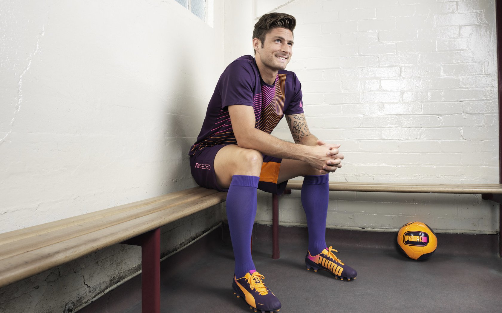 巴黎圣日耳曼持续领跑法甲,争冠形势明朗