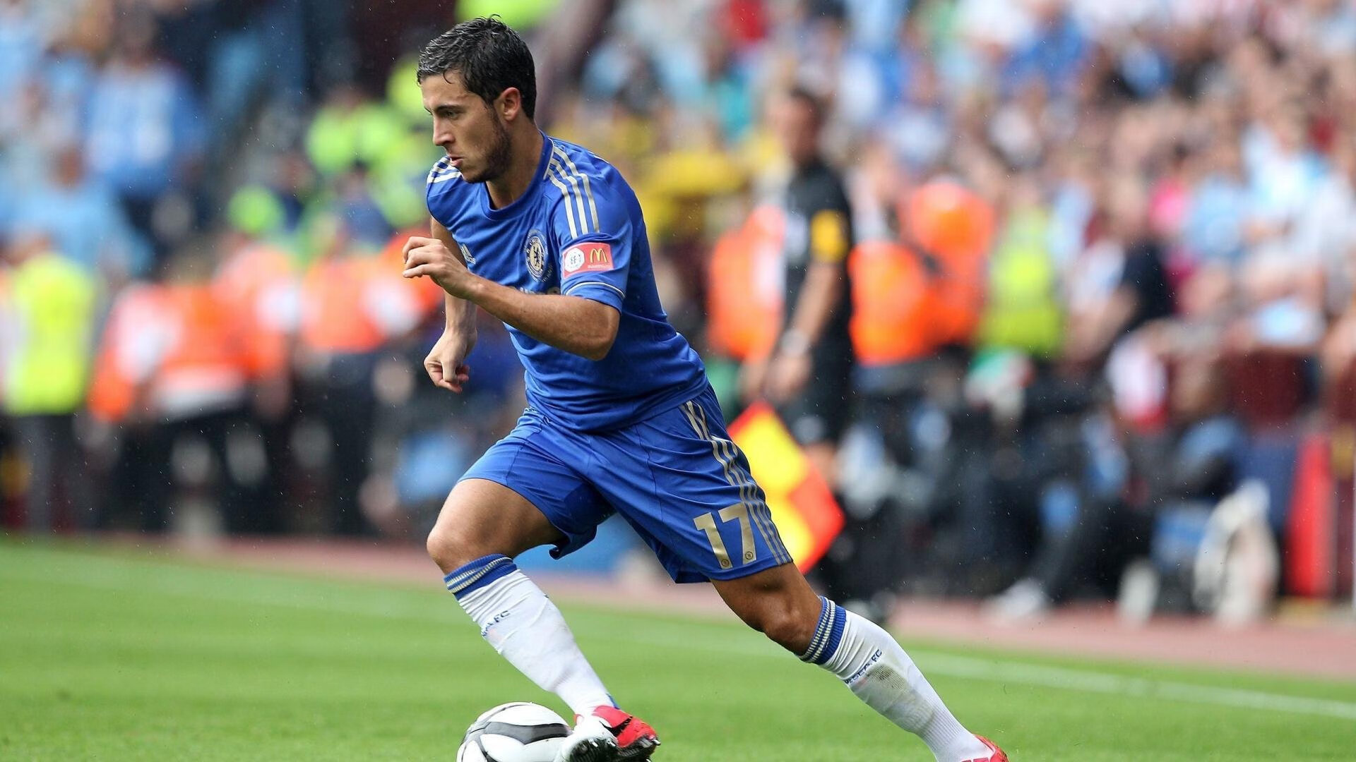 法国混合4×100米自由泳决赛表现亮眼,法国游泳